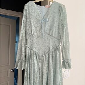 Ivy City Co Mint Green Long Sleeve Lace Midi Dress